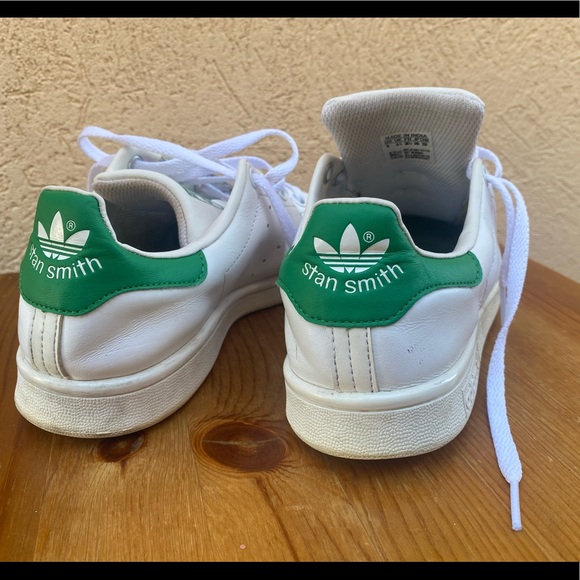 Adidas Stan Smith Shoes - Picture 6 of 8